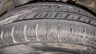 Used 2013 Maruti Suzuki Alto 800 [2012-2016] Lxi Petrol Manual tyres RIGHT REAR TYRE TREAD VIEW