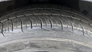 Used 2017 Hyundai Grand i10 [2013-2017] Sportz 1.2 Kappa VTVT Petrol Manual tyres RIGHT FRONT TYRE TREAD VIEW