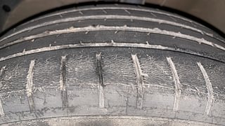 Used 2018 Maruti Suzuki Baleno [2015-2019] Alpha AT Petrol Petrol Automatic tyres LEFT FRONT TYRE TREAD VIEW