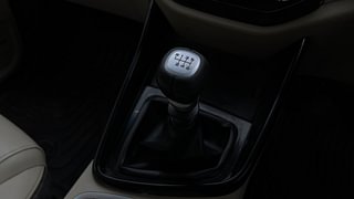 Used 2021 mg-motors Hector 2.0 Sharp Diesel Turbo Dual Tone Diesel Manual interior GEAR  KNOB VIEW