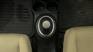 Used 2015 Honda Amaze [2013-2016] 1.2 S i-VTEC Petrol Manual interior GEAR  KNOB VIEW