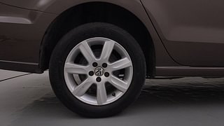 Used 2019 volkswagen Vento 1.5L Comfortline Diesel Diesel Manual tyres RIGHT REAR TYRE RIM VIEW