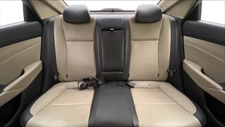 Used 2019 Hyundai Verna [2017-2020] 1.6 CRDI SX (O) AT Diesel Automatic interior REAR SEAT CONDITION VIEW