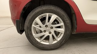 Used 2013 Maruti Suzuki Swift [2011-2017] ZXi Petrol Manual tyres RIGHT REAR TYRE RIM VIEW