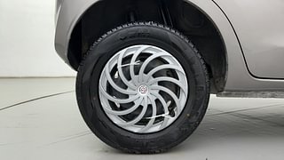 Used 2016 Datsun Redi-GO [2015-2019] T(O) 0.8L Limited Edition Petrol Manual tyres RIGHT REAR TYRE RIM VIEW
