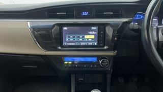Used 2015 Toyota Corolla Altis [2014-2017] G Petrol Petrol Manual interior MUSIC SYSTEM & AC CONTROL VIEW