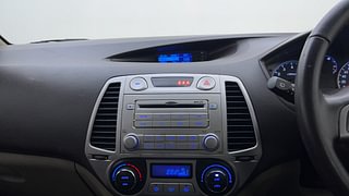 Used 2010 Hyundai i20 [2008-2012] Asta 1.2 Petrol Manual top_features Integrated (in-dash) music system
