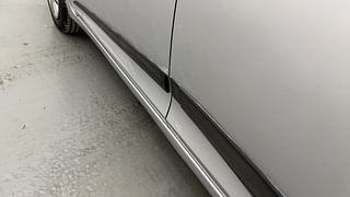 Used 2015 Hyundai Eon [2011-2018] Sportz Petrol Manual dents MINOR SCRATCH