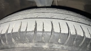 Used 2012 Hyundai i10 Sportz 1.2 Kappa2 Petrol Manual tyres RIGHT FRONT TYRE TREAD VIEW