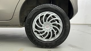Used 2016 Datsun Redi-GO [2015-2019] T(O) 0.8L Limited Edition Petrol Manual tyres LEFT REAR TYRE RIM VIEW
