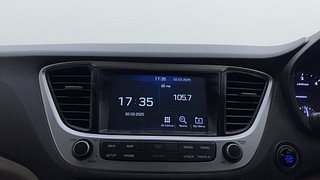 Used 2019 Hyundai Verna [2017-2020] 1.6 CRDI SX (O) AT Diesel Automatic top_features Integrated (in-dash) music system