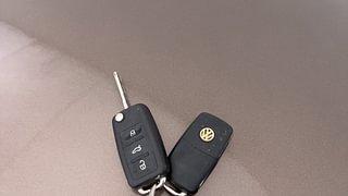 Used 2016 volkswagen Vento 1.5L Highline Diesel AT Diesel Automatic extra CAR KEY VIEW