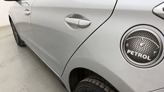 Used 2020 Hyundai Elite i20 [2018-2020] Sportz Plus 1.2 Petrol Manual dents MINOR SCRATCH