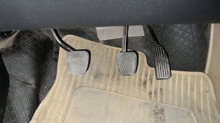Used 2018 Honda Brio [2017-2018] S(O)MT Petrol Manual interior PEDALS VIEW