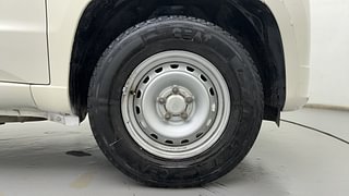 Used 2018 Mahindra TUV300 [2015-2020] T4 Plus Diesel Manual tyres RIGHT FRONT TYRE RIM VIEW