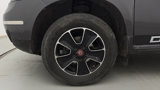 Used 2018 Renault Duster [2017-2020] RXS CVT Petrol Petrol Automatic tyres LEFT FRONT TYRE RIM VIEW