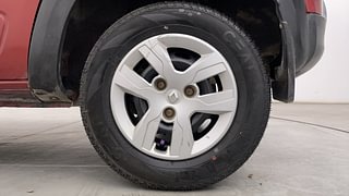 Used 2019 Renault Kwid [2015-2019] 1.0 RXT AMT Opt Petrol Automatic tyres LEFT REAR TYRE RIM VIEW
