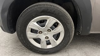 Used 2019 Renault Kwid [2015-2019] RXL Petrol Manual tyres LEFT FRONT TYRE RIM VIEW