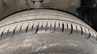 Used 2016 Hyundai i20 Active [2015-2020] 1.2 SX Petrol Manual tyres RIGHT FRONT TYRE TREAD VIEW