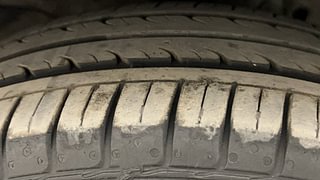 Used 2015 Honda City [2014-2017] V Petrol Manual tyres LEFT FRONT TYRE TREAD VIEW