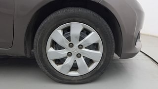 Used 2015 Honda Mobilio [2014-2017] S Petrol Petrol Manual tyres RIGHT FRONT TYRE RIM VIEW