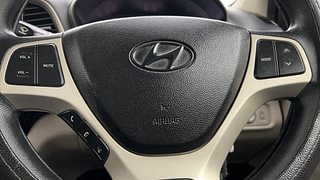 Used 2019 Hyundai New Santro 1.1 Sportz MT Petrol Manual top_features Steering mounted controls