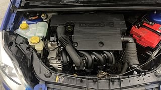 Used 2014 Ford Figo [2010-2015] Duratec Petrol Titanium 1.2 Petrol Manual engine ENGINE RIGHT SIDE VIEW