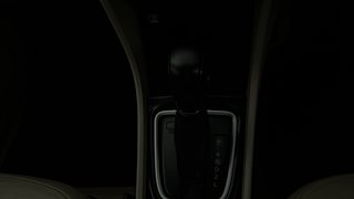 Used 2020 Maruti Suzuki Ciaz Alpha AT Petrol Petrol Automatic interior GEAR  KNOB VIEW