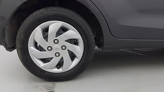 Used 2022 Hyundai New Santro 1.1 Sportz AMT Petrol Automatic tyres RIGHT REAR TYRE RIM VIEW
