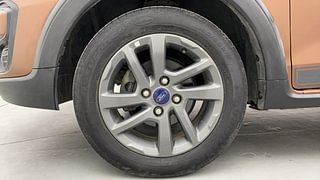 Used 2020 Ford Freestyle [2017-2021] Titanium Plus 1.2 Ti-VCT Petrol Manual tyres LEFT FRONT TYRE RIM VIEW