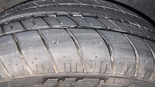Used 2013 Maruti Suzuki Ertiga [2012-2015] ZDi Diesel Manual tyres RIGHT REAR TYRE TREAD VIEW
