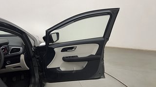 Used 2022 Tata Altroz XZ 1.2 Petrol Manual interior RIGHT FRONT DOOR OPEN VIEW