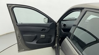 Used 2016 Renault Kwid [2015-2019] RXL Petrol Manual interior LEFT FRONT DOOR OPEN VIEW