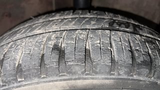 Used 2011 Toyota Etios [2010-2017] G Petrol Manual tyres RIGHT FRONT TYRE TREAD VIEW