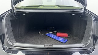 Used 2015 Volkswagen Jetta [2013-2017] Highline TDI AT Diesel Automatic interior DICKY INSIDE VIEW