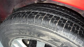 Used 2015 Honda Brio [2011-2016] VX MT Petrol Manual tyres LEFT REAR TYRE TREAD VIEW