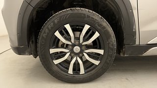Used 2020 maruti-suzuki Vitara Brezza VDi AGS Diesel Automatic tyres LEFT FRONT TYRE RIM VIEW