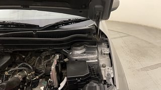 Used 2020 maruti-suzuki Vitara Brezza VDi AGS Diesel Automatic engine ENGINE LEFT SIDE HINGE & APRON VIEW
