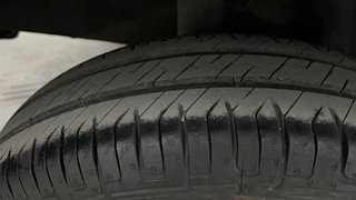 Used 2016 Renault Kwid [2015-2019] RXT Petrol Manual tyres RIGHT REAR TYRE TREAD VIEW