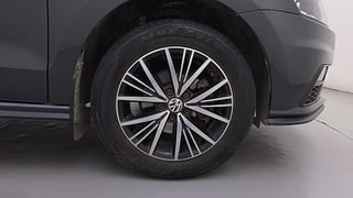 Used 2022 Volkswagen Vento Highline 1.0L TSI Petrol Manual tyres RIGHT FRONT TYRE RIM VIEW