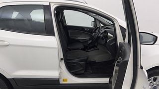 Used 2016 Ford EcoSport [2015-2017] Titanium 1.5L Ti-VCT Petrol Manual interior RIGHT SIDE FRONT DOOR CABIN VIEW