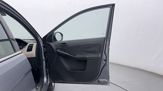 Used 2018 Tata Zest [2014-2019] XM Petrol Petrol Manual interior RIGHT FRONT DOOR OPEN VIEW