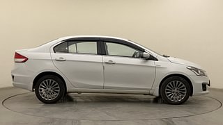 Used 2017 maruti-suzuki Ciaz Alpha 1.3 Diesel Diesel Manual exterior RIGHT SIDE VIEW