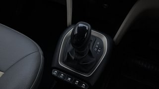 Used 2022 Hyundai New Santro 1.1 Sportz AMT Petrol Automatic interior GEAR  KNOB VIEW