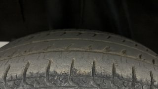 Used 2019 Renault Kwid [2015-2019] RXL Petrol Manual tyres RIGHT REAR TYRE TREAD VIEW