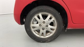 Used 2015 Honda Brio [2011-2016] VX MT Petrol Manual tyres RIGHT REAR TYRE RIM VIEW