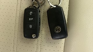 Used 2015 Volkswagen Jetta [2013-2017] Highline TDI AT Diesel Automatic extra CAR KEY VIEW
