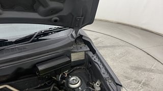 Used 2018 Maruti Suzuki Alto K10 [2014-2019] VXi Petrol Manual engine ENGINE LEFT SIDE HINGE & APRON VIEW
