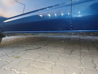 Used 2020 Renault Triber RXZ AMT Petrol Automatic dents MINOR SCRATCH