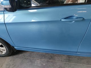 Used 2016 Tata Tiago [2016-2020] XZ CNG (Outside Fitted) Petrol+cng Manual dents MINOR SCRATCH